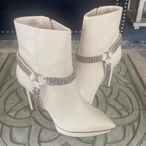 Jennifer Lopez Cream Pointed-Toe Ankle Boots with Silver Chain Accent